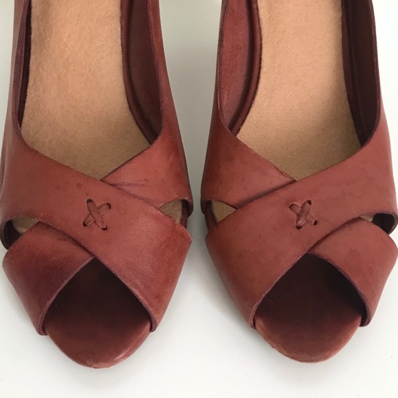 Seychelles Burgundy Leather Peep Toe Heels 10 - Picture 10 of 14